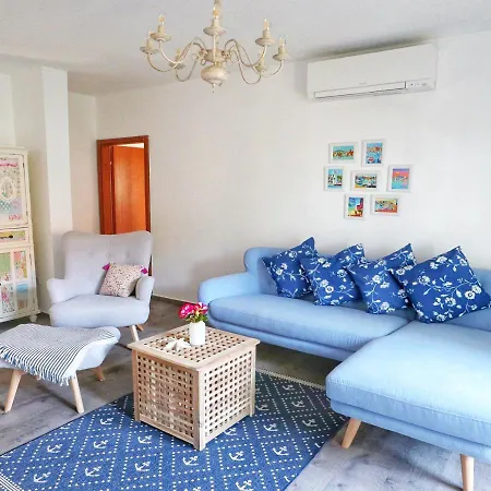 Appartamento Family With Shared Garden, 4min To Vodice